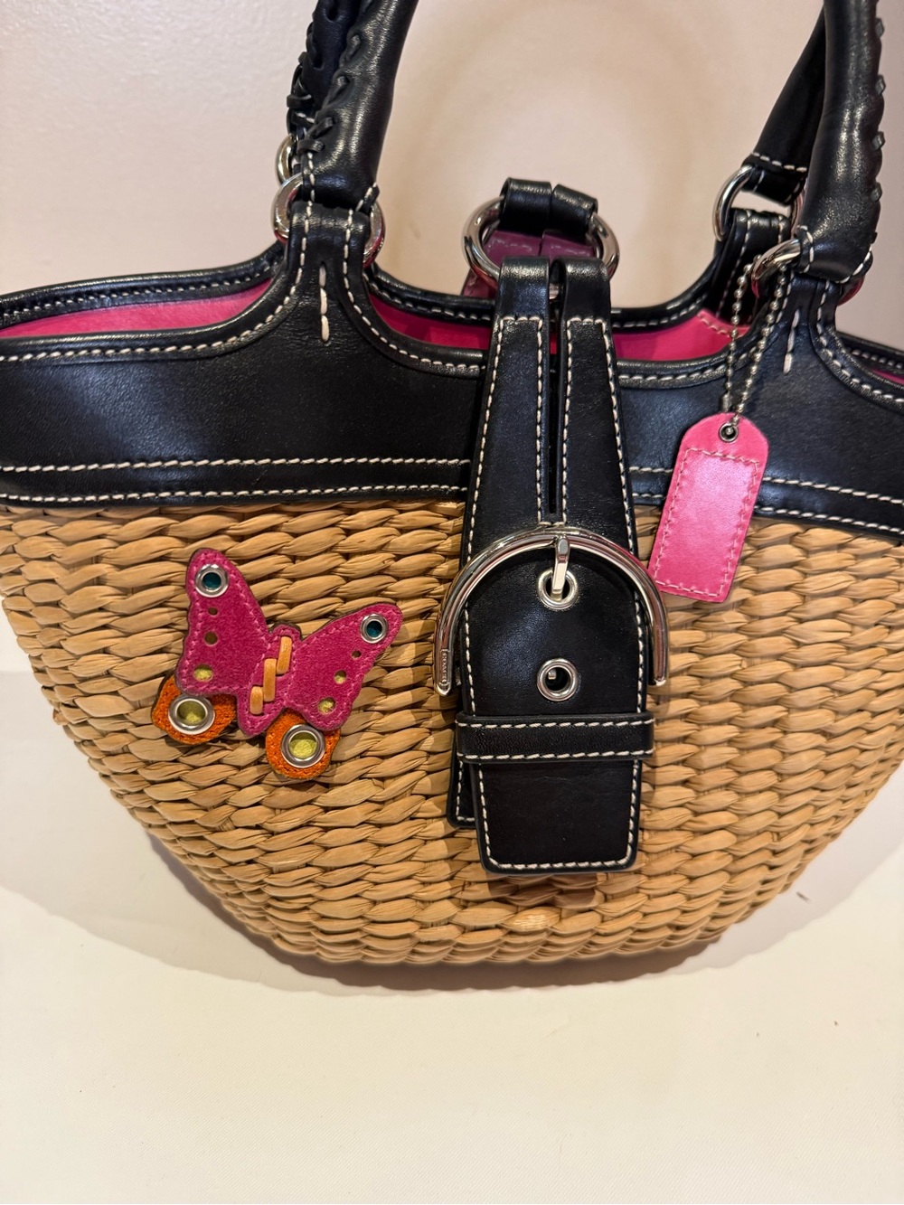 Coach Woven Straw bag with Black Leather Trim and Pink Accents Vintage 04’ 6270